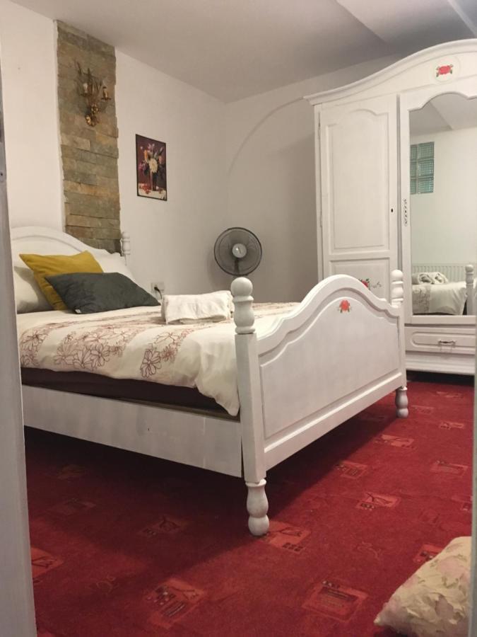 Fantasy Apartment *